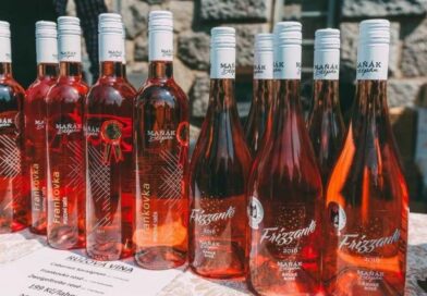 V polovině května dorazí do Prahy přes 20 vinařů. Dovezou sedm tisíc lahví růžového vína